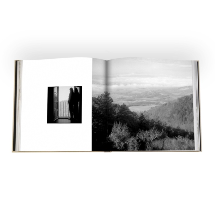 Anna Cleveland: I'm Nobody! Who Are You? ASSOULINE