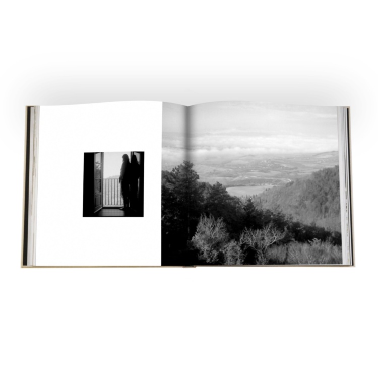 Anna Cleveland: I'm Nobody! Who Are You? ASSOULINE