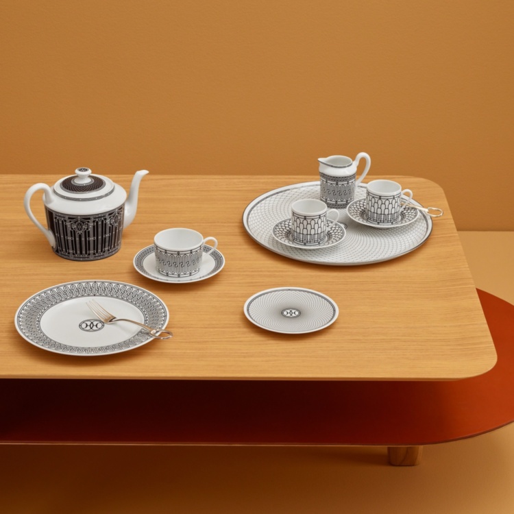 H Deco tea cup and saucer set of 2 Hermes