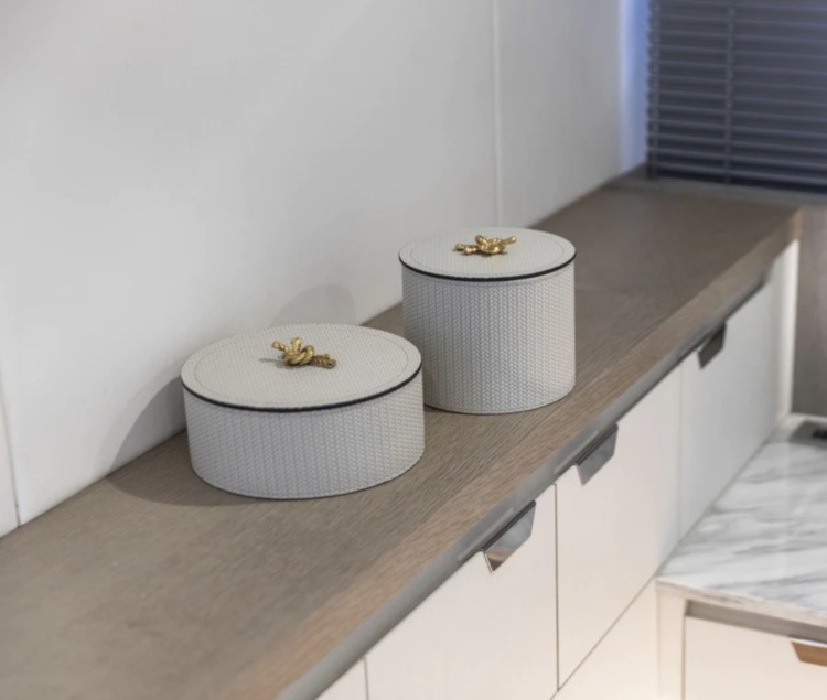 Thalia Round Box(Cream) Pinetti