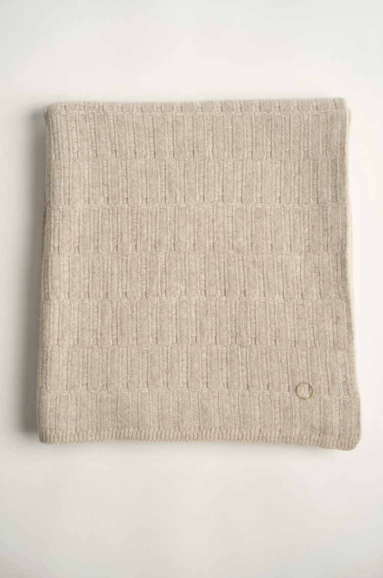 Lake Throw in Feather OYUNA