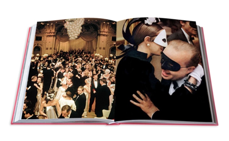 Swans: Legends of the Jet Society ASSOULINE