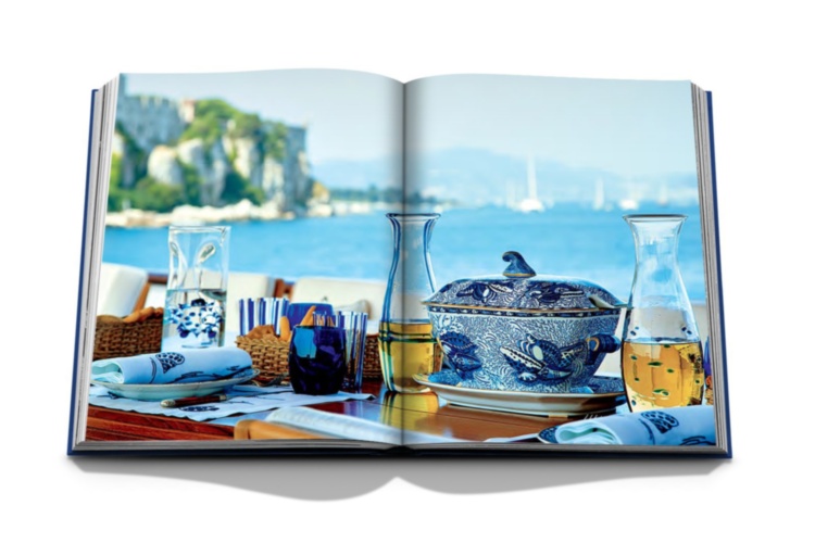 Valentino: At the Emperor's Table ASSOULINE
