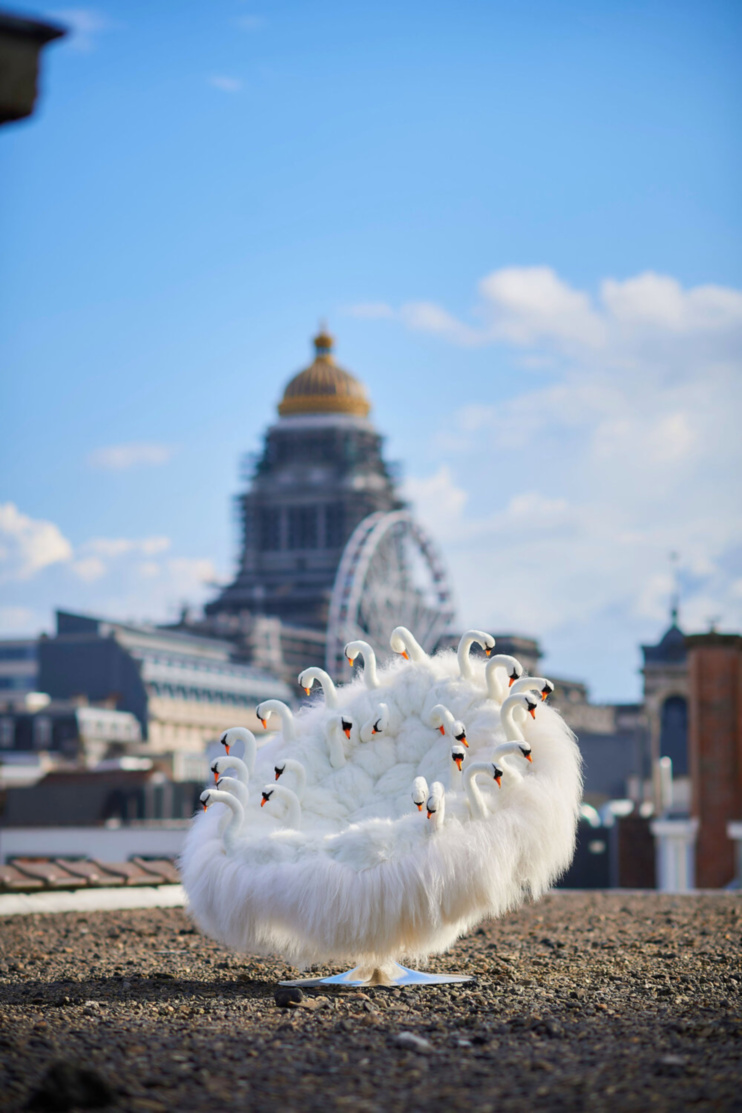 Кресло Swan 2020 Chair