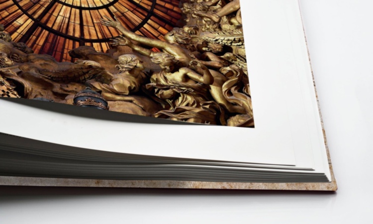 Vatican: A Private Visit to a Secret World ASSOULINE