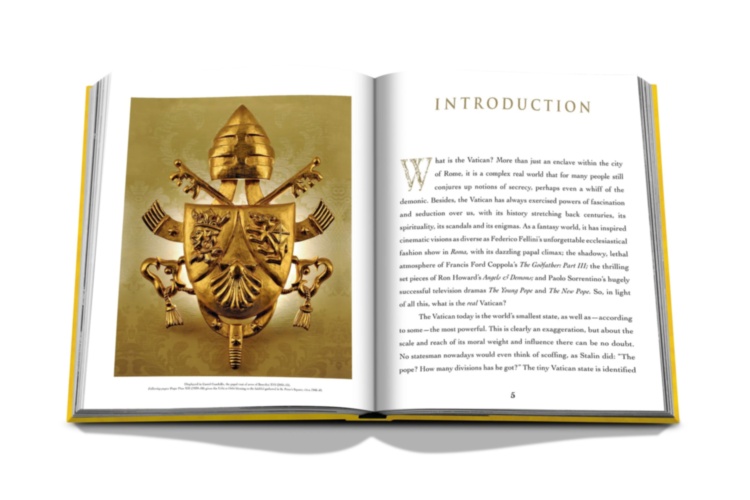 Vatican: A Private Visit to a Secret World ASSOULINE