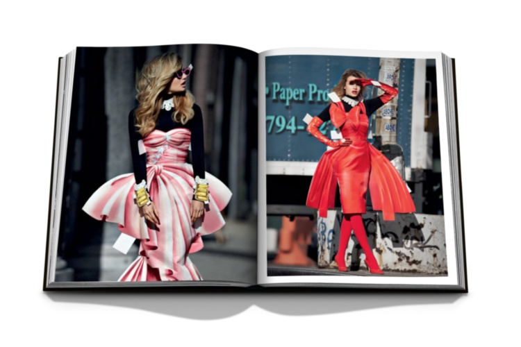 Moschino ASSOULINE