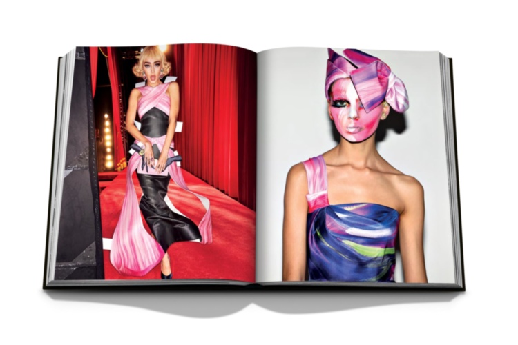 Moschino ASSOULINE