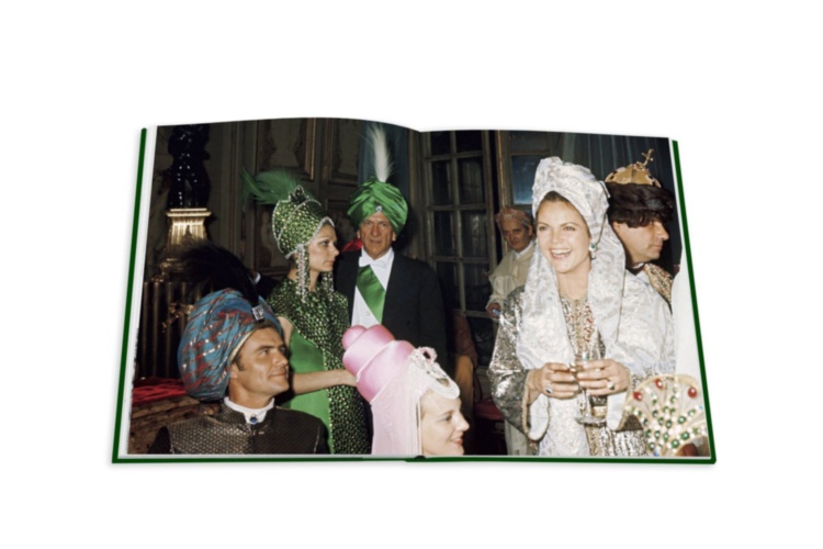 Bals: Legendary Costume Balls of the Twentieth Century ASSOULINE