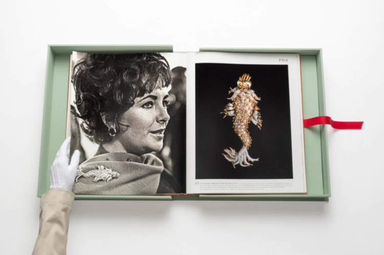 THE IMPOSSIBLE COLLECTION OF JEWELRY ASSOULINE