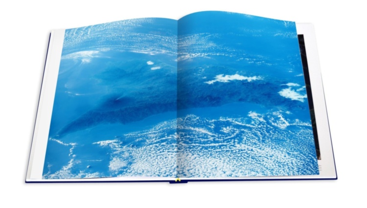 Gaia (Ultimate Collection) ASSOULINE