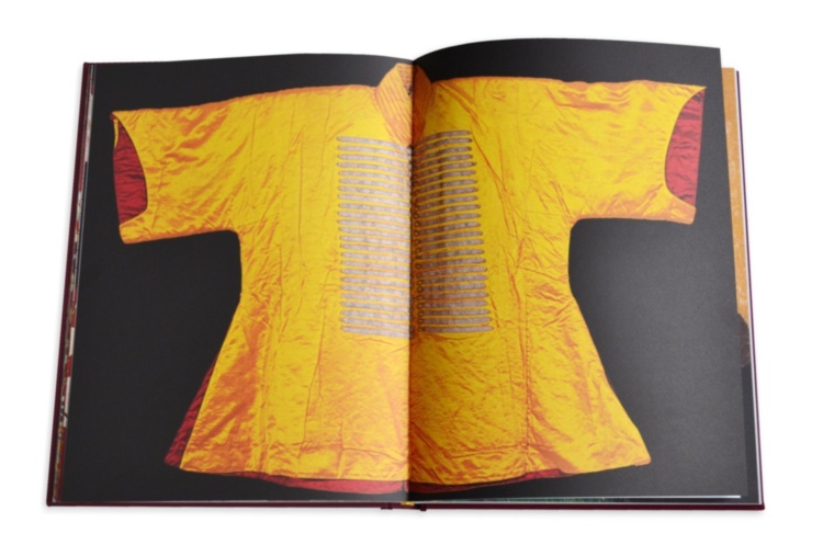 Portraits and Caftans of The Ottoman Sultans ASSOULINE